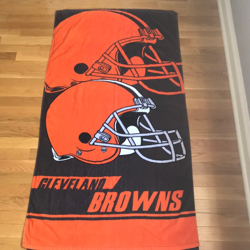 Cleveland Browns NFL Beach Towel Orange Black Football Helmet Graphic